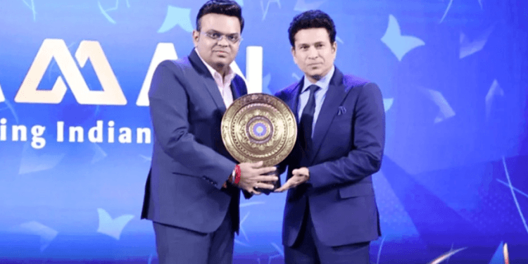 আজীবন সম্মাননা পেলেন ‘কিংবদন্তী’ শচীন টেন্ডুলকার