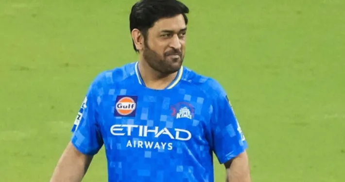 ৪৩ বছর বয়সেও আইপিএল খেলছেন ধোনী, কিন্তুু কেন?