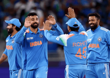 নিউজিল্যান্ডকে হারিয়ে গ্রুপ চ্যাম্পিয়ন ভারত, পাকিস্তানে ফিরছে দক্ষিণ আফ্রিকা