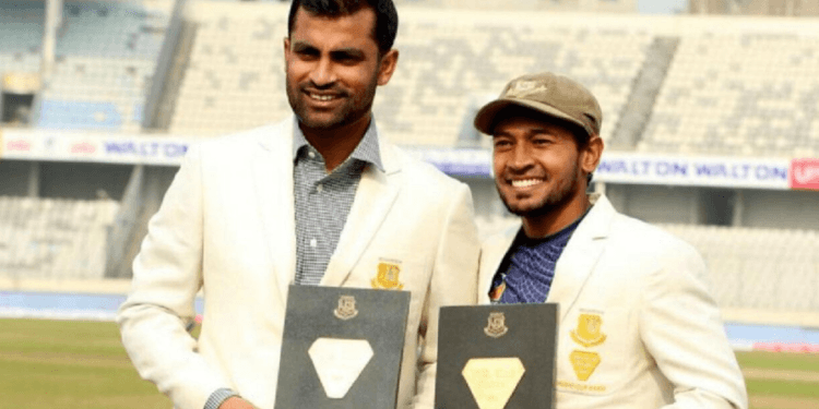 তোমার অর্জন বছরের পর বছর মনে রাখা হবে, বাংলাদেশ মিস করবে- মুশফিককে নিয়ে তামিম