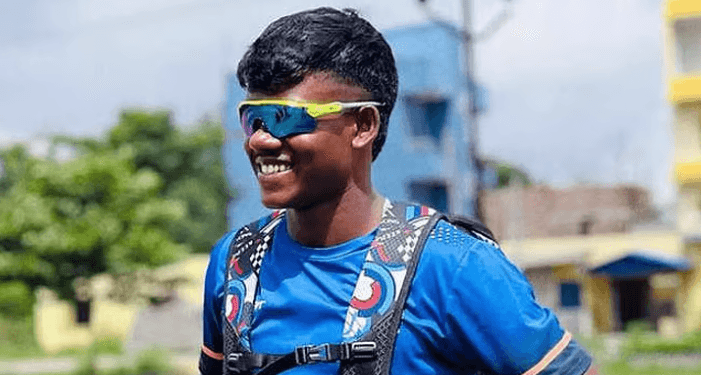 ঝাড়খন্ডের গেইল আইপিএলে খেলবেন প্রথম আদিবাসী ক্রিকেটার হয়ে