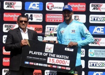 শরিফুলের পেস আগুনে পুড়লো বিজয়ের গাজী গ্রুপ