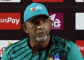 জিম্বাবুয়ের কাছে হার, সমর্থকদের ধৈর্য ধরার আহ্বান প্রধান কোচ সিমন্সের