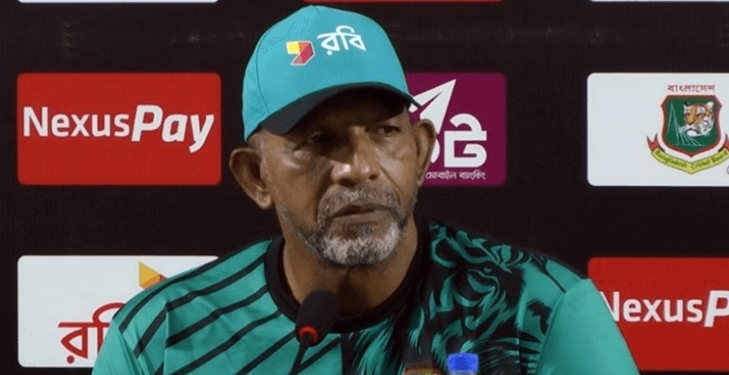 জিম্বাবুয়ের কাছে হার, সমর্থকদের ধৈর্য ধরার আহ্বান প্রধান কোচ সিমন্সের