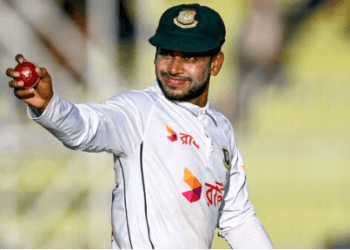 আইসিসির মাস সেরা ক্রিকেটারের দৌড়ে মিরাজ