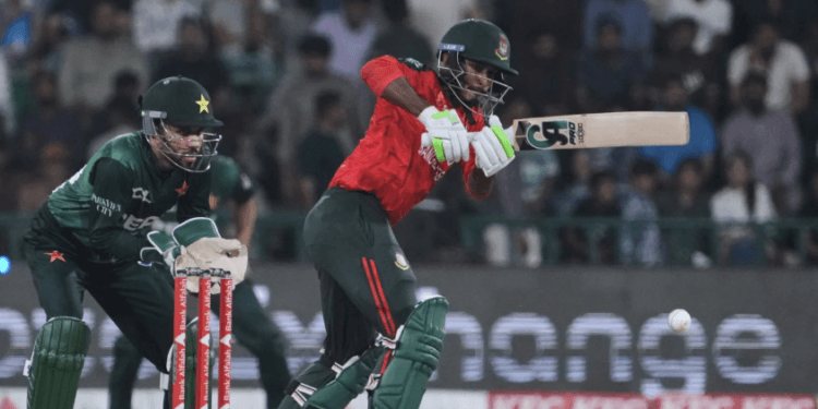 পেসার সাকিবের হাফ সেঞ্চুরির পরও বাংলাদেশের হার ৫৭ রানের, সিরিজ পাকিস্তানের