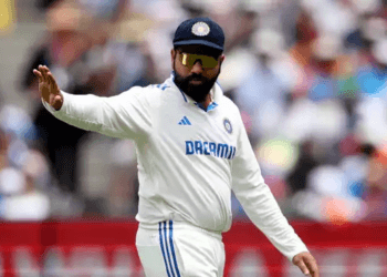 টেস্ট থেকেও বিদায় নিলেন রোহিত শর্মা