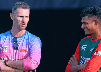 বাংলাদেশের বোলিং কোচ অ্যাডামসের বিদায়, নতুন কোচ শন টেইট