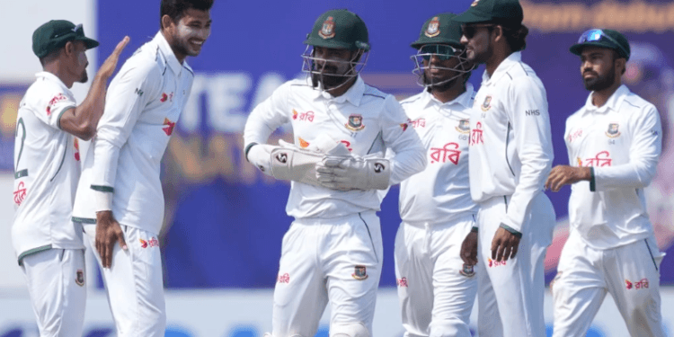 নাঈমের পাঁচে লিড নিয়ে ব্যাটিংয়ে বাংলাদেশ