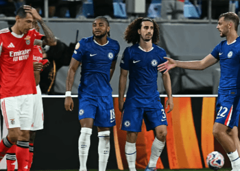 পাঁচ গোলের ম্যাচ শেষ হলো ৫ ঘন্টায়, শেষ আটে চেলসি