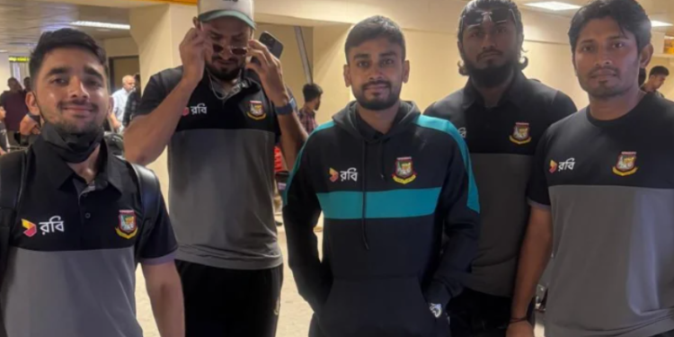 শ্রীলঙ্কায় গিয়ে জ্বরে আক্রান্ত হয়েছেন ওয়ানডে অধিনায়ক মিরাজ