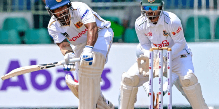 বাংলাদেশকে অলআউট করে দিয়ে দারুণ শুরু করেছে শ্রীলঙ্কা