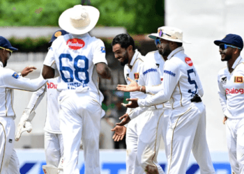 লিটনের বিদায়ে পাঁচ উইকেট হারিয়েছে বাংলাদেশ