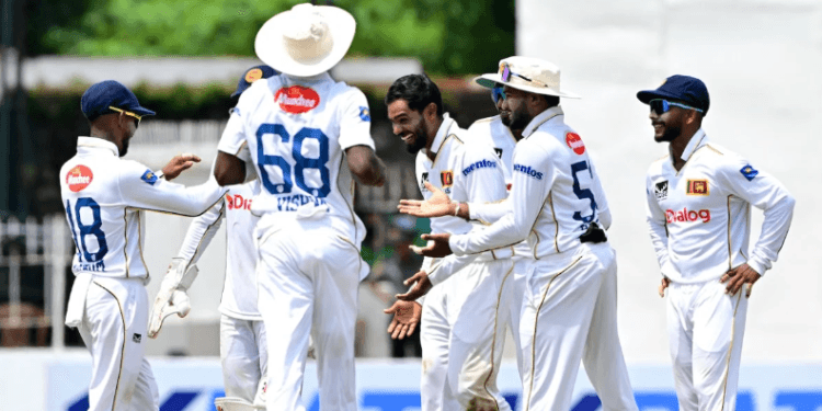 লিটনের বিদায়ে পাঁচ উইকেট হারিয়েছে বাংলাদেশ