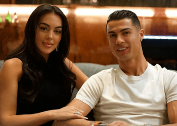 নয় বছর প্রেম, দুই সন্তানের পর অবশেষে জর্জিনাকে বিয়ের প্রস্তাব রোনালদোর