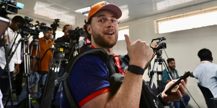 সিলেটে সাংবাদিক হয়ে সতীর্থকে প্রশ্ন করলেন নেদারল্যান্ডসের ম্যাক্স ও’দাউদ