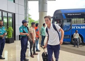 স্মৃতিময় চায়ের শহরে ডাচরা