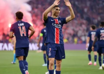 পিএসজিকে বড় অঙ্কের জরিমানা করেছে উয়েফা