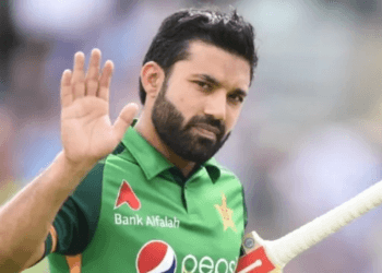 পাকিস্তান দলে জায়গা না পেয়ে সিপিএলে গেলেন রিজওয়ান