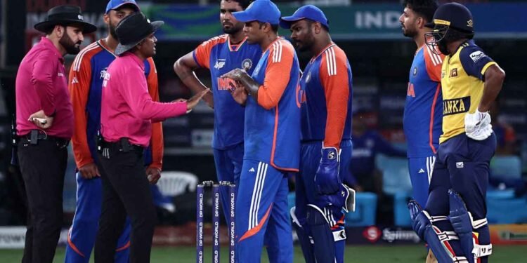 বাংলাদেশি আম্পায়ার আউট দিলেন, তবু কেন বেঁচে গেলেন শানাকা