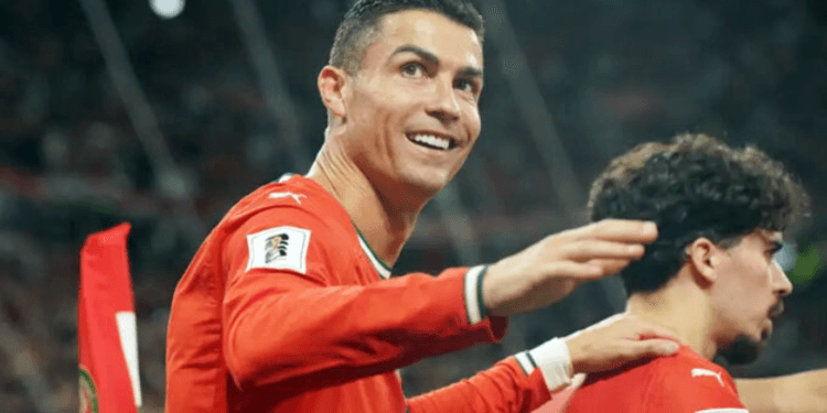 ‘রেকর্ড’ গড়ে পর্তুগালকে জেতালেন রোনালদো