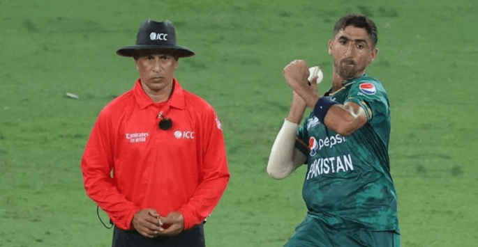 এশিয়া কাপে ভারত-পাকিস্তান ম্যাচে আম্পায়ার বাংলাদেশের মুকুল