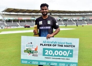 ঝোড়ো ইনিংসে চট্টগ্রামকে সহজ জয় এনে দিলেন মাহমুদুল