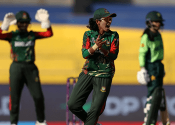 পাকিস্তানকে ১২৯ রানে গুটিয়ে দিলো বাংলাদেশ