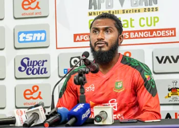 ছয় উইকেট হারানো নিয়ে জাকের বললেন ‘হতেই পারে’