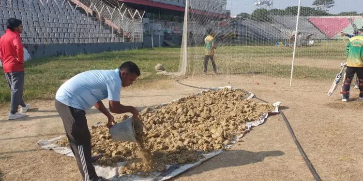 উইকেটের কাজ শুরু, মাঠে গড়াতে যাচ্ছে সিলেট ক্রিকেট লিগ