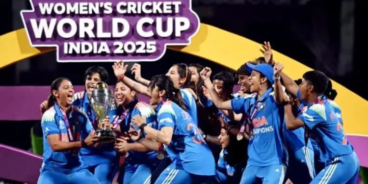 প্রথমবারের মতো চ্যাম্পিয়ন ভারত জুড়ে আনন্দ উৎসব