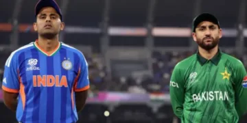 ব্যাটিংয়ে ধুঁকছে পাকিস্তান