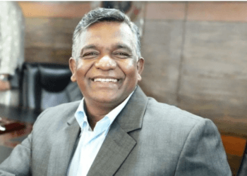 অবশেষে দেশে ফিরেছেন বিসিবি সভাপতি বুলবুল