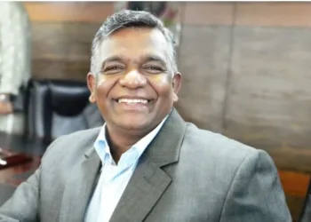 অবশেষে দেশে ফিরেছেন বিসিবি সভাপতি বুলবুল