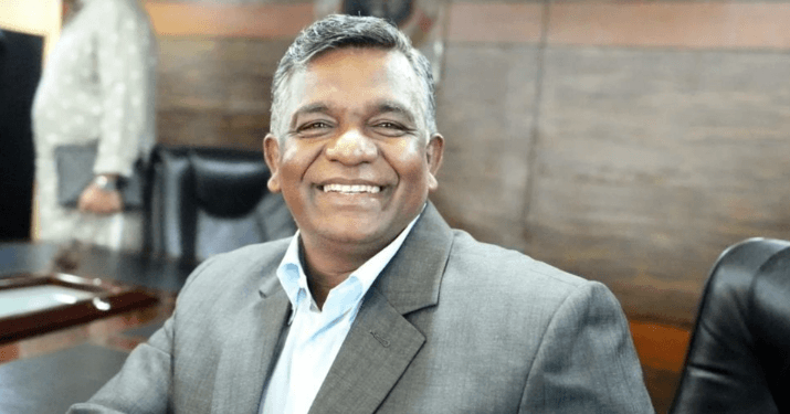 অবশেষে দেশে ফিরেছেন বিসিবি সভাপতি বুলবুল