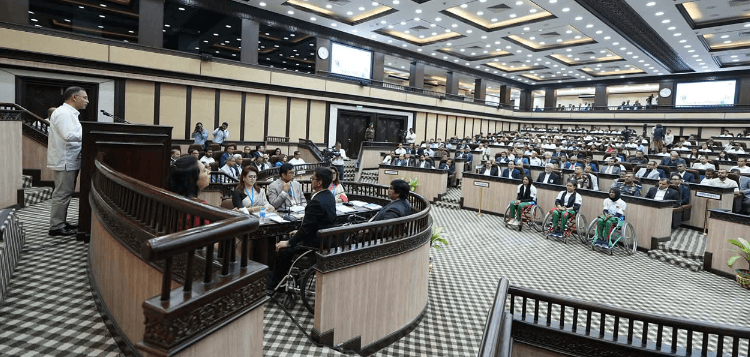 খেলোয়াড়দের রাজনীতিতে না যাওয়ার আহ্বান প্রধানমন্ত্রীর