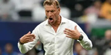 বিশ্বকাপের আগে কোচ বরখাস্ত করলো সৌদী আরব