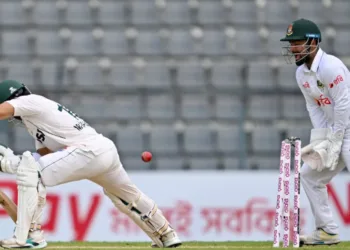 সিলেট টেস্টের নিয়ন্ত্রণ বাংলাদেশের হাতে