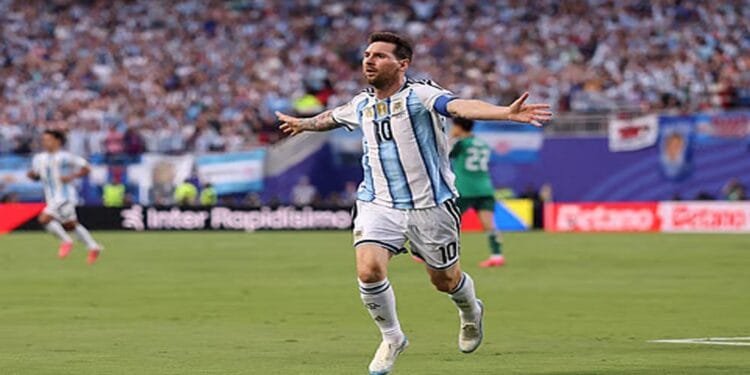 মেসির শেষের শুরু হ্যাট্টিকে, উড়ে গেলো আলজেরিয়া