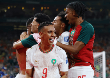 নেদারল্যান্ডসকে কাঁদিয়ে শেষ ষোলোতে মরক্কো