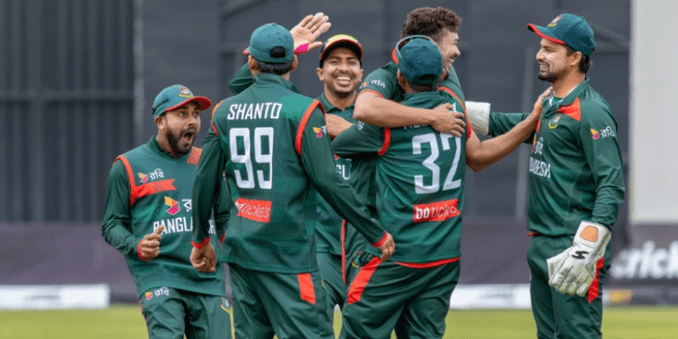 জিম্বাবুয়েকে ব্যাটিংয়ে পাঠিয়ে নিয়ন্ত্রিত বোলিং বাংলাদেশের