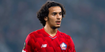 ১৮ বছর বয়সী ফুটবলারকে দেড় হাজার কোটি টাকায় কিনলো ম্যানসিটি