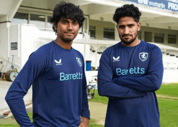 কাউন্টিতে দুই বাংলাদেশী হাসান-খালেদ জুটির দুর্দান্ত বোলিংয়ে সাত উইকেট