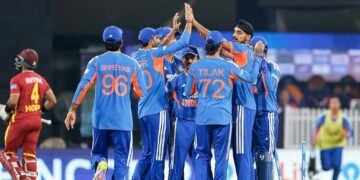 ওয়েস্ট ইন্ডিজকে হারিয়ে সিরিজে এগিয়ে গেল ভারত