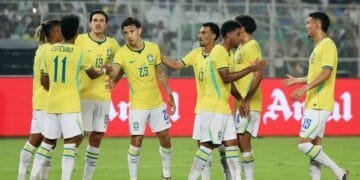 ঐতিহাসিক ম্যাচে ভারতকে বিধ্বস্ত করল ব্রাজিল