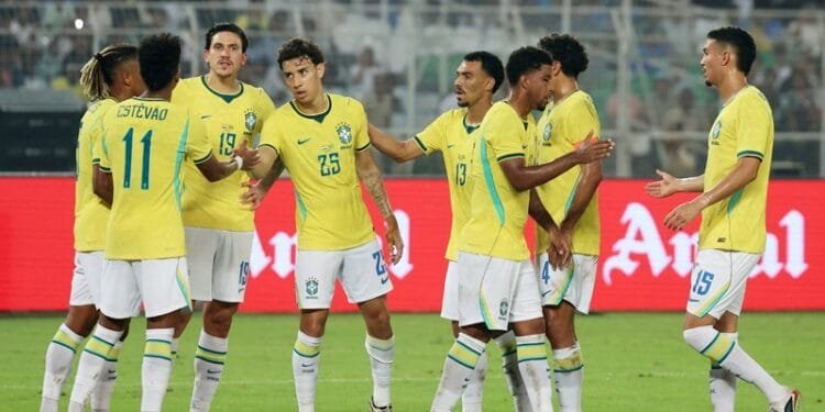 ঐতিহাসিক ম্যাচে ভারতকে বিধ্বস্ত করল ব্রাজিল